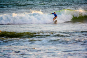 Surfeur à Balian Beach