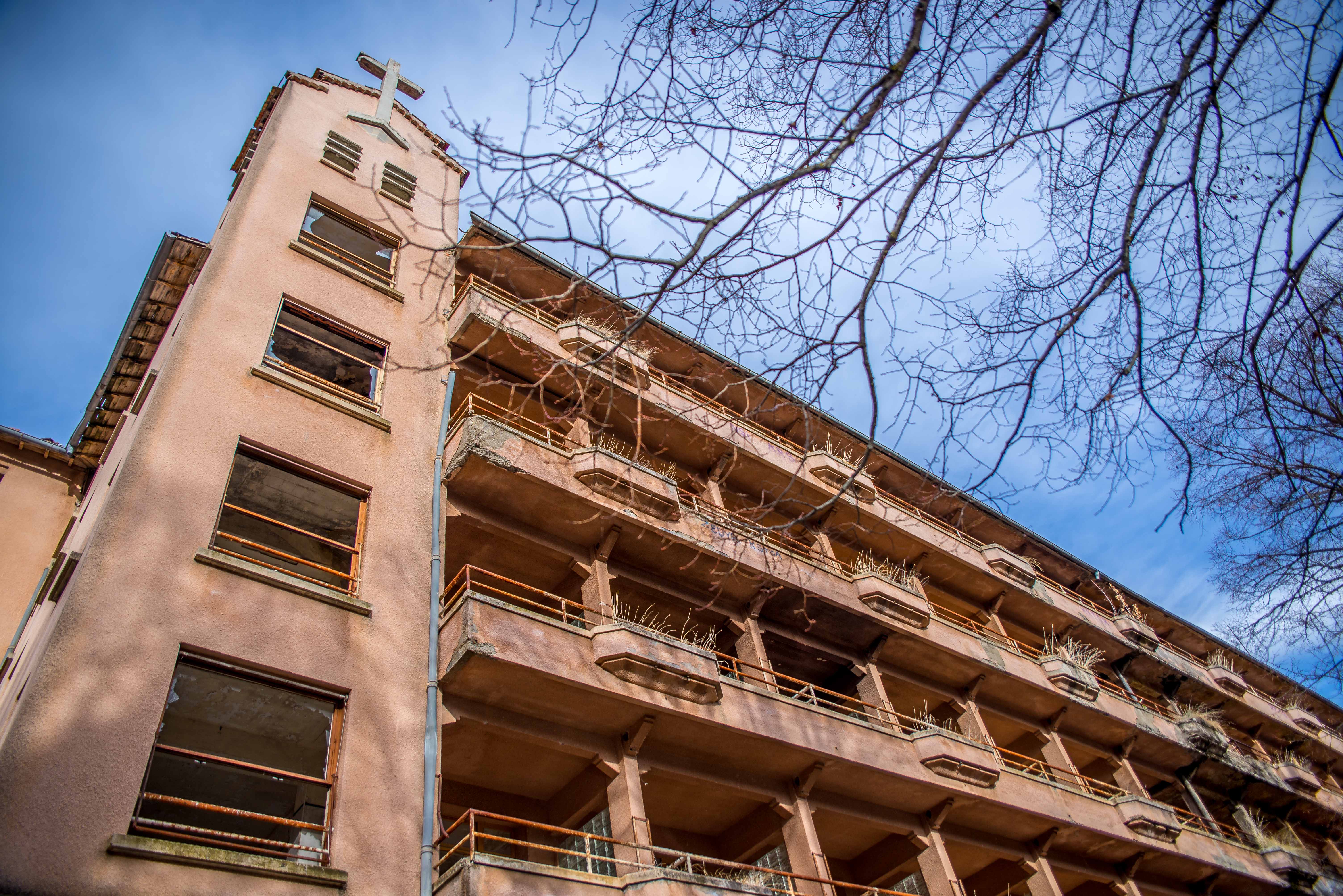 Hôpital Felix Zehetner Urbex Blog Provence Icietlabas