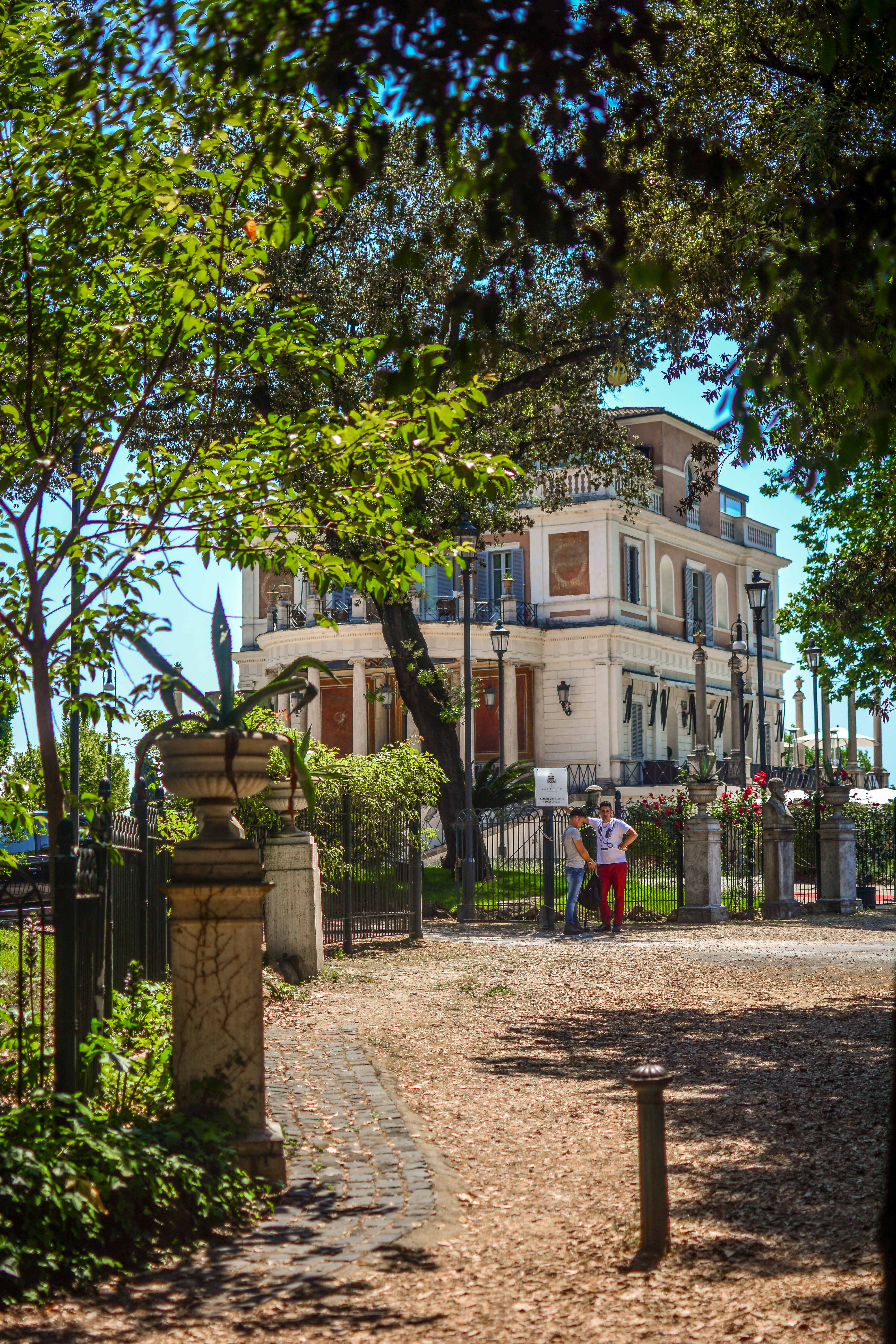 Venez visiter avec nous le Vittoriano, Trevi, Trastevere, Villa Borghèse et Gianicolo. Les grands monuments de Rome, Capitale de l'Italie !