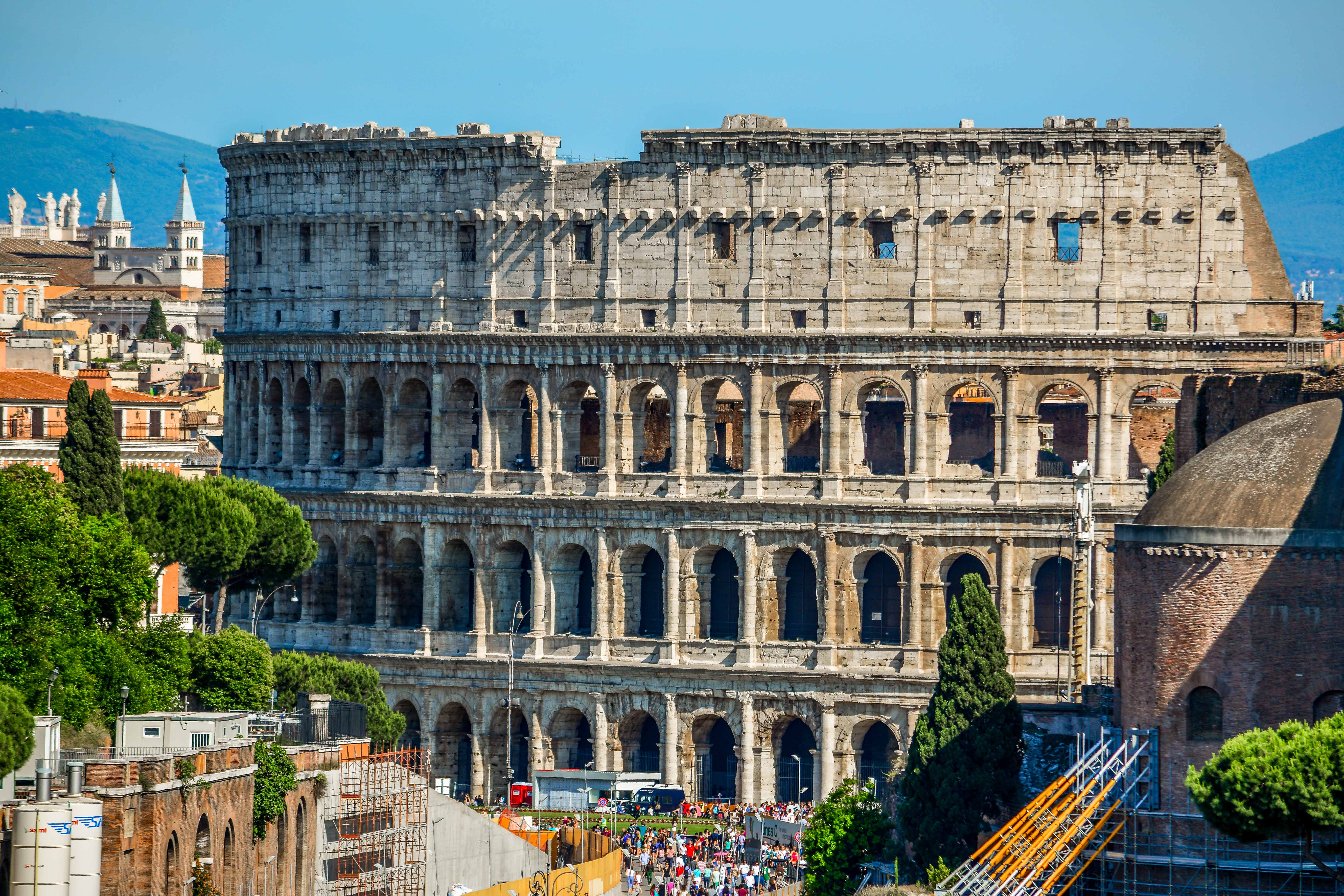 Venez visiter avec nous le Vittoriano, Trevi, Trastevere, Villa Borghèse et Gianicolo. Les grands monuments de Rome, Capitale de l'Italie !