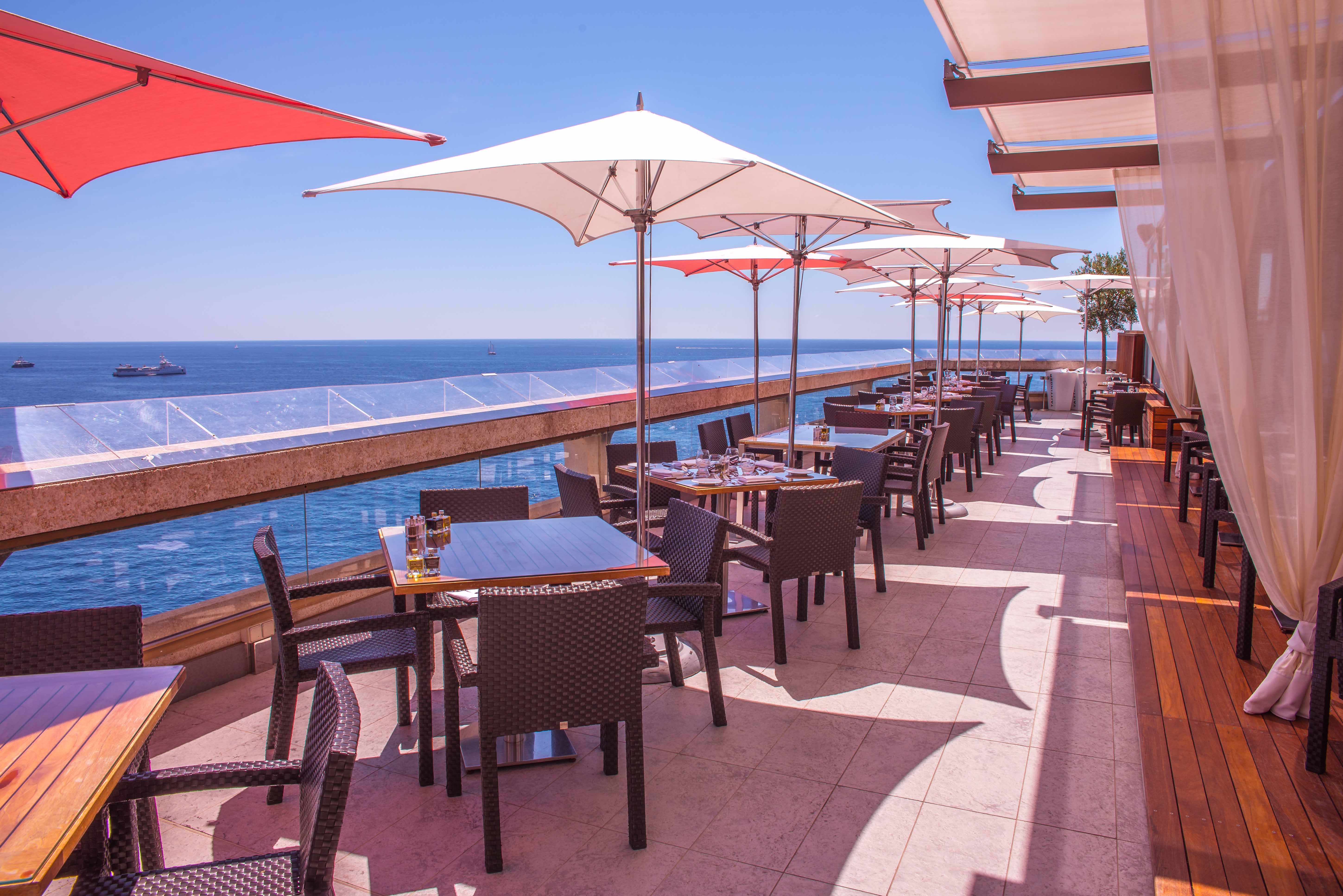 Fairmont Monaco MonteCarlo pink sunday horizon deck blog voyage icietlabas