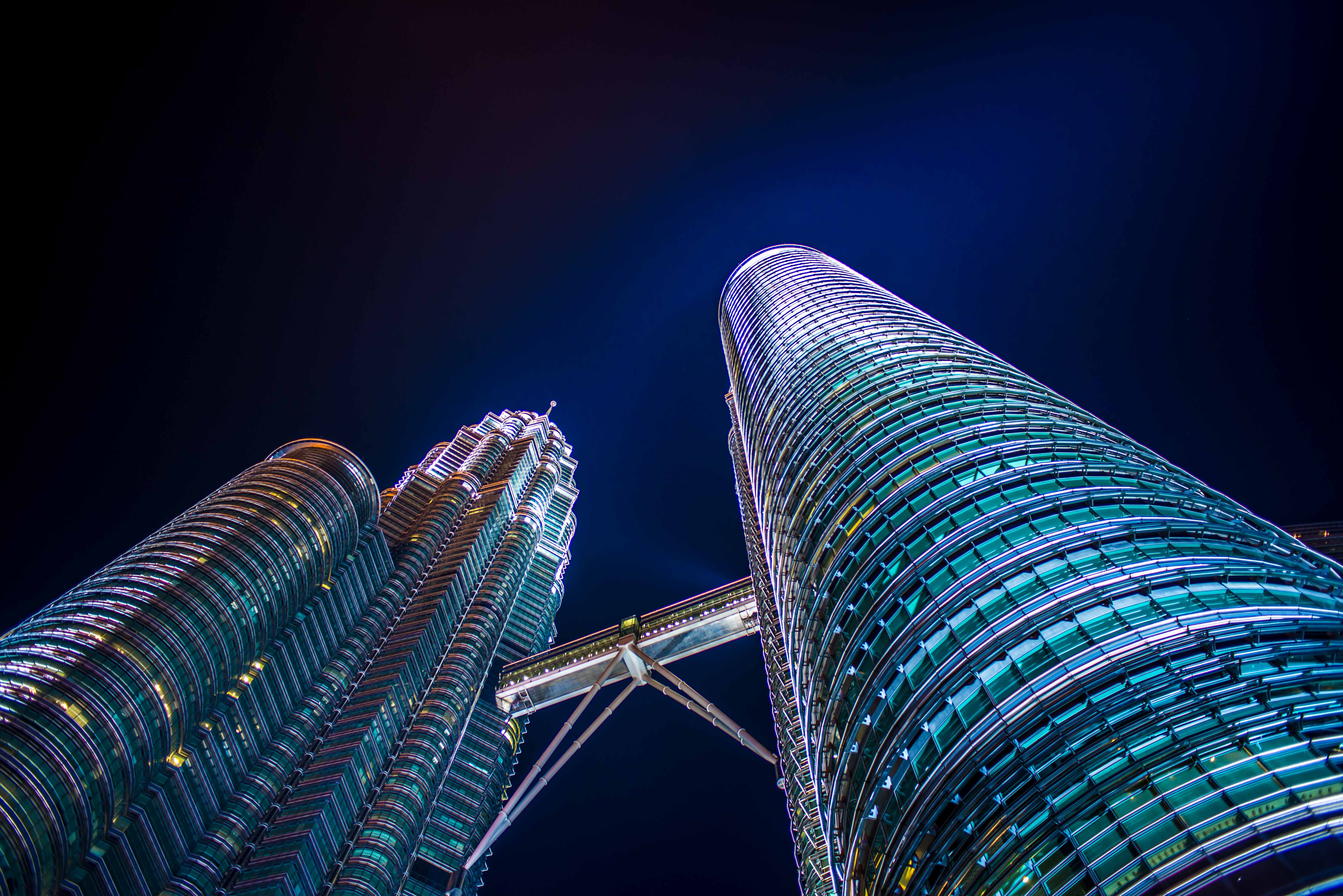 Kuala Lumpur Petronas Towers Malaisie blog voyage icietlabas