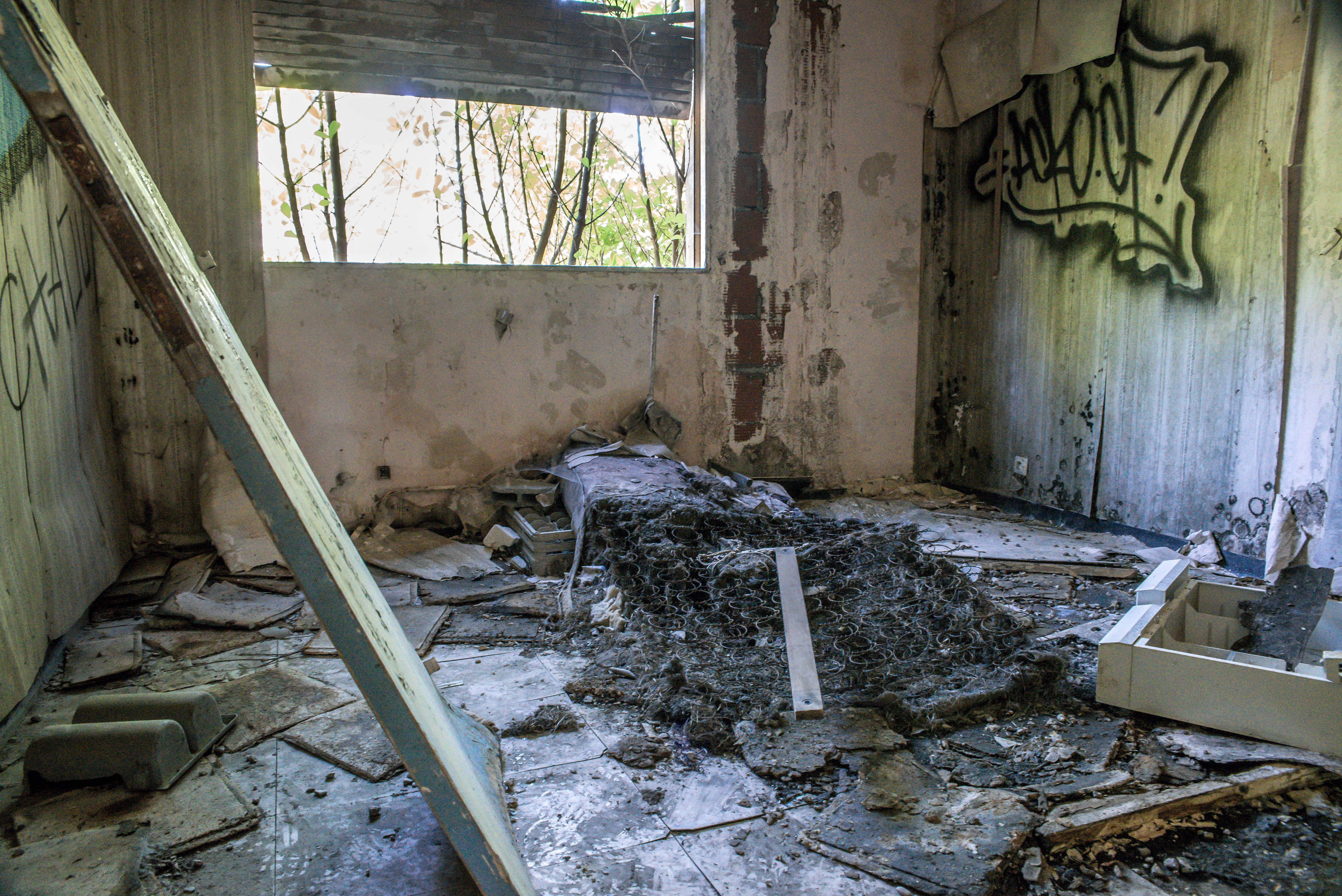 Prypiat Provençal Urbex Provence Paca blogvoyage icietlabas