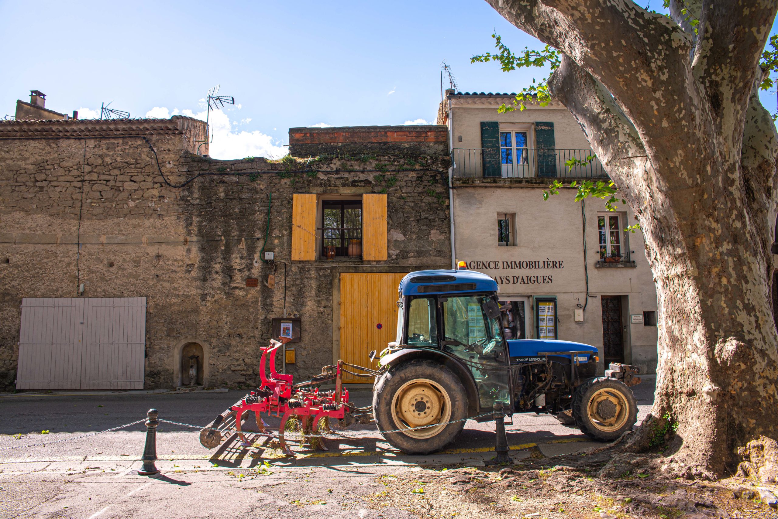 Cucuron Villages méconnus du Luberon blog voyage France