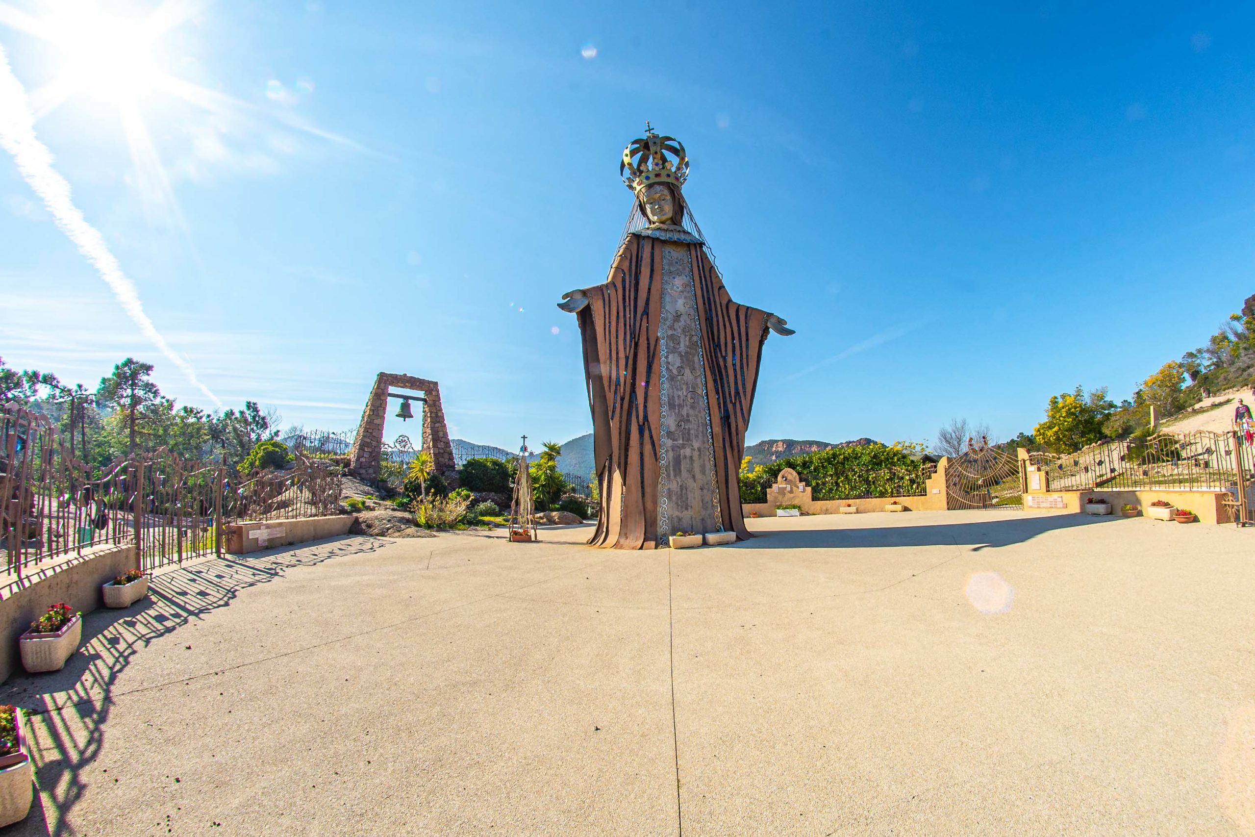 Notre Dame d'Afrique paca théoule sur mer blog voyage