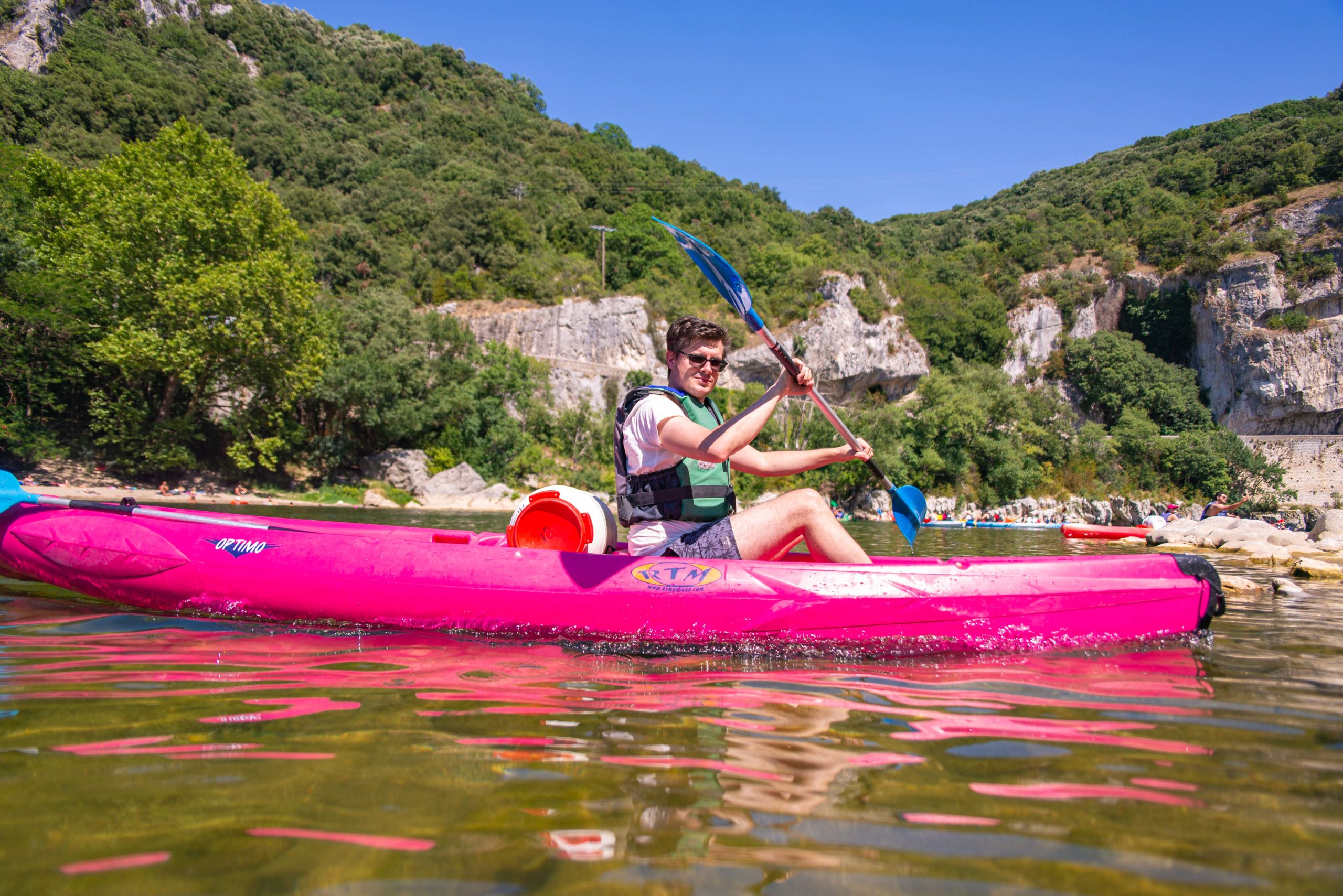 Faire du canoë sur l'ardèche Auvergne & Rhône-Alpes France Blog Voyage