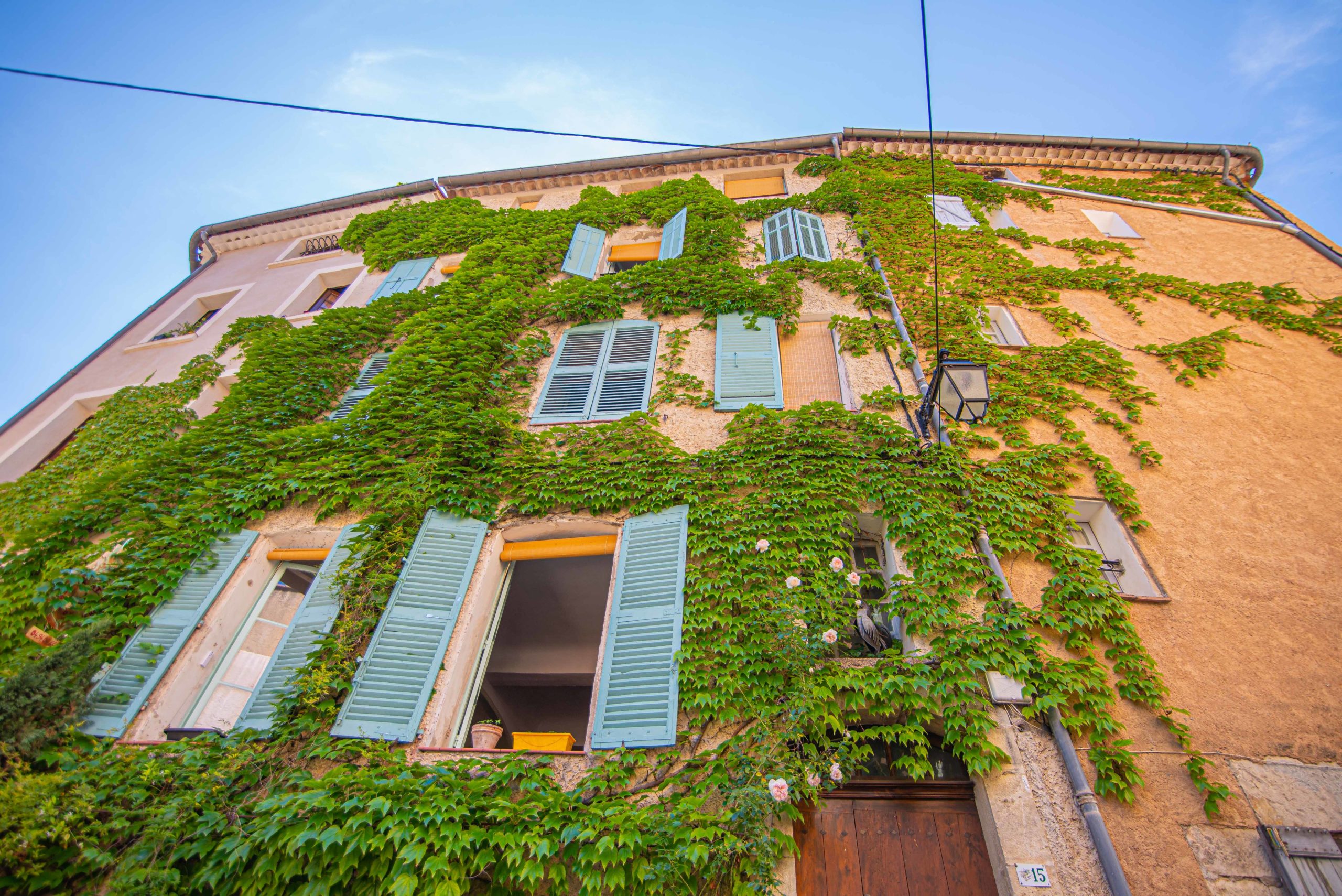 Cotignac département du Var 83 que faire en provence alpes côte d'azur blog voyage