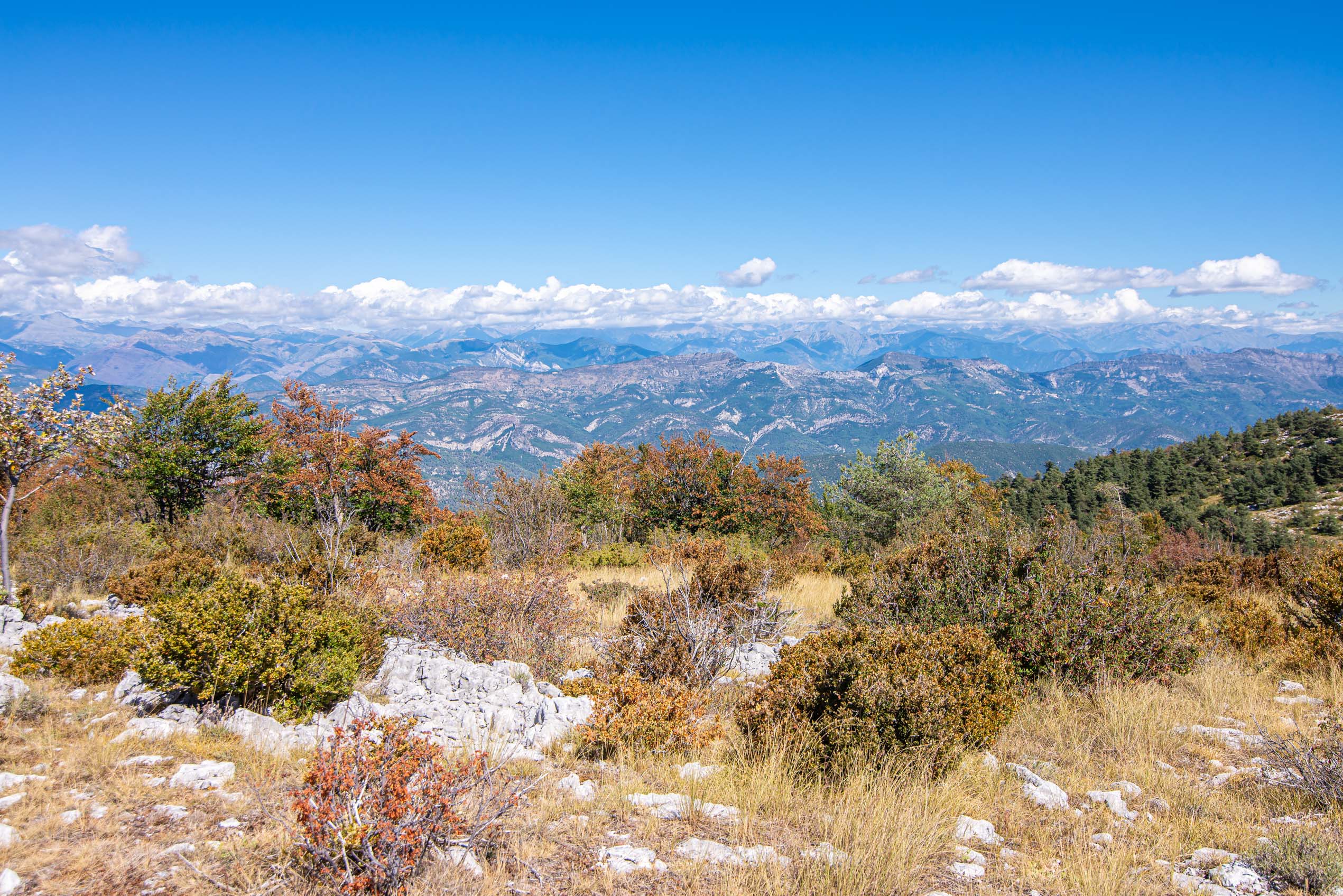 Gréolières-les-neiges en été provence alpes côte d'azur blog voyage