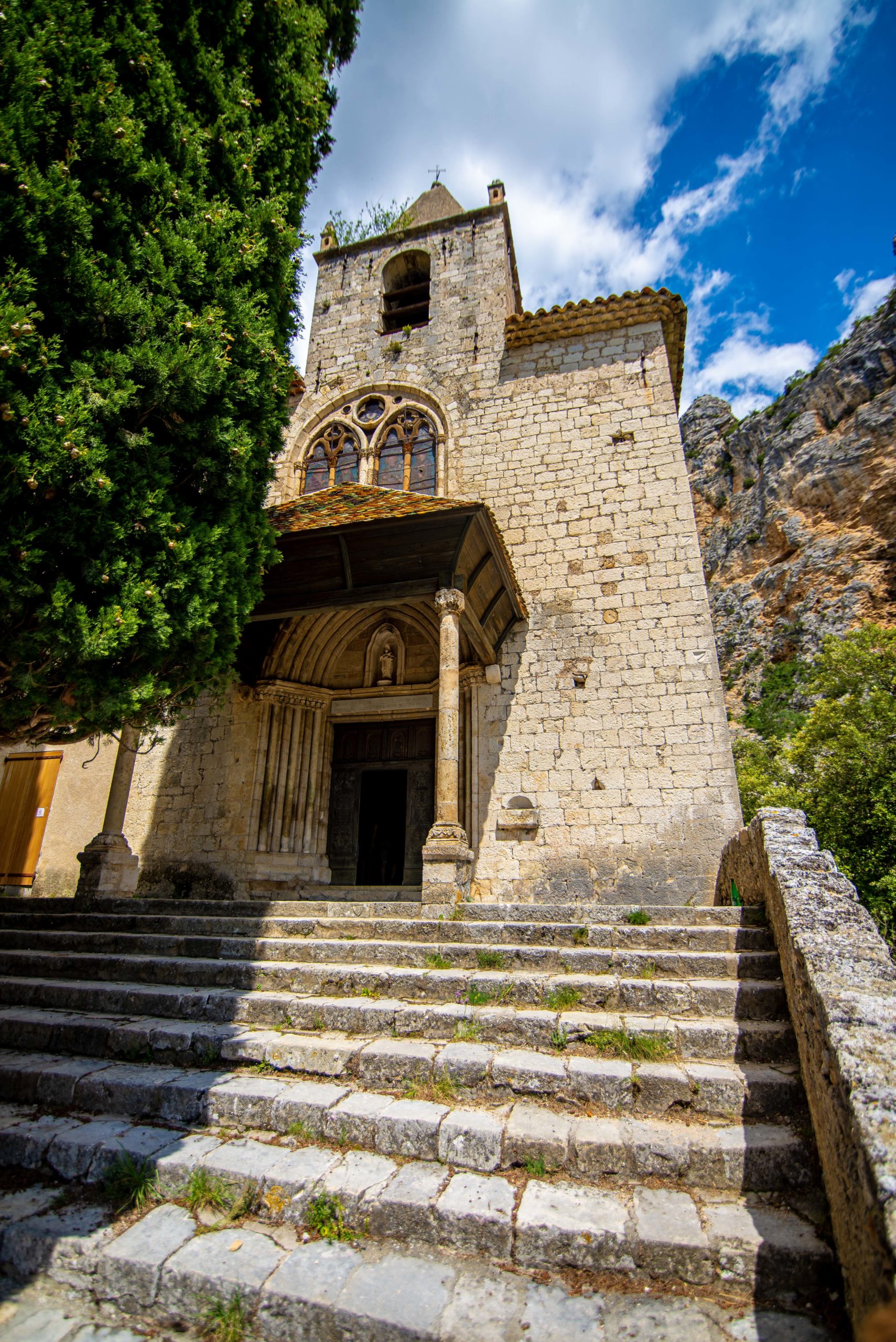 Moustiers-Sainte-Marie que faire en provence alpes cote d'azur alpes de haute provence plus beau village de France