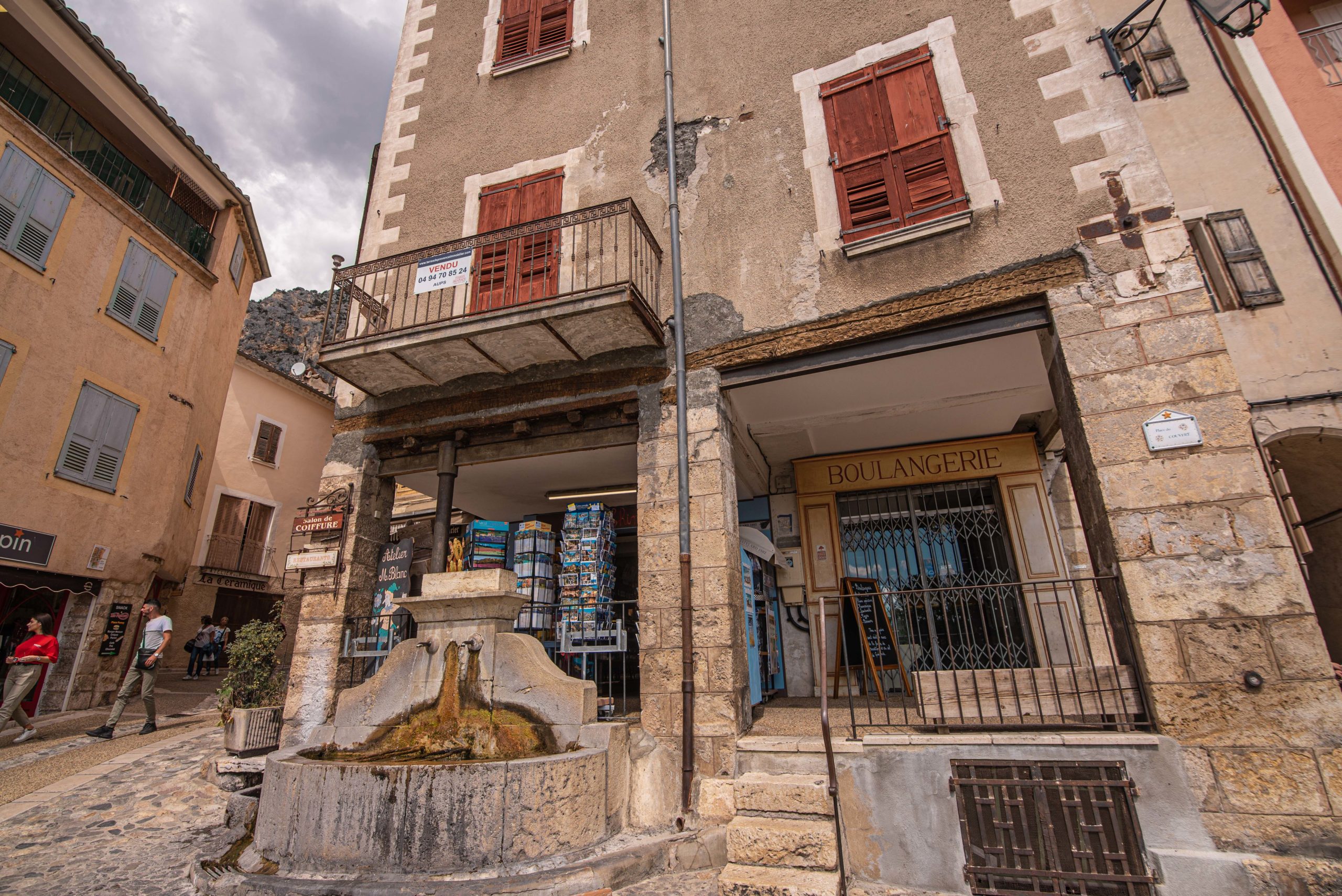 que faire en provence alpes cote d'azur alpes de haute provence plus beau village de France