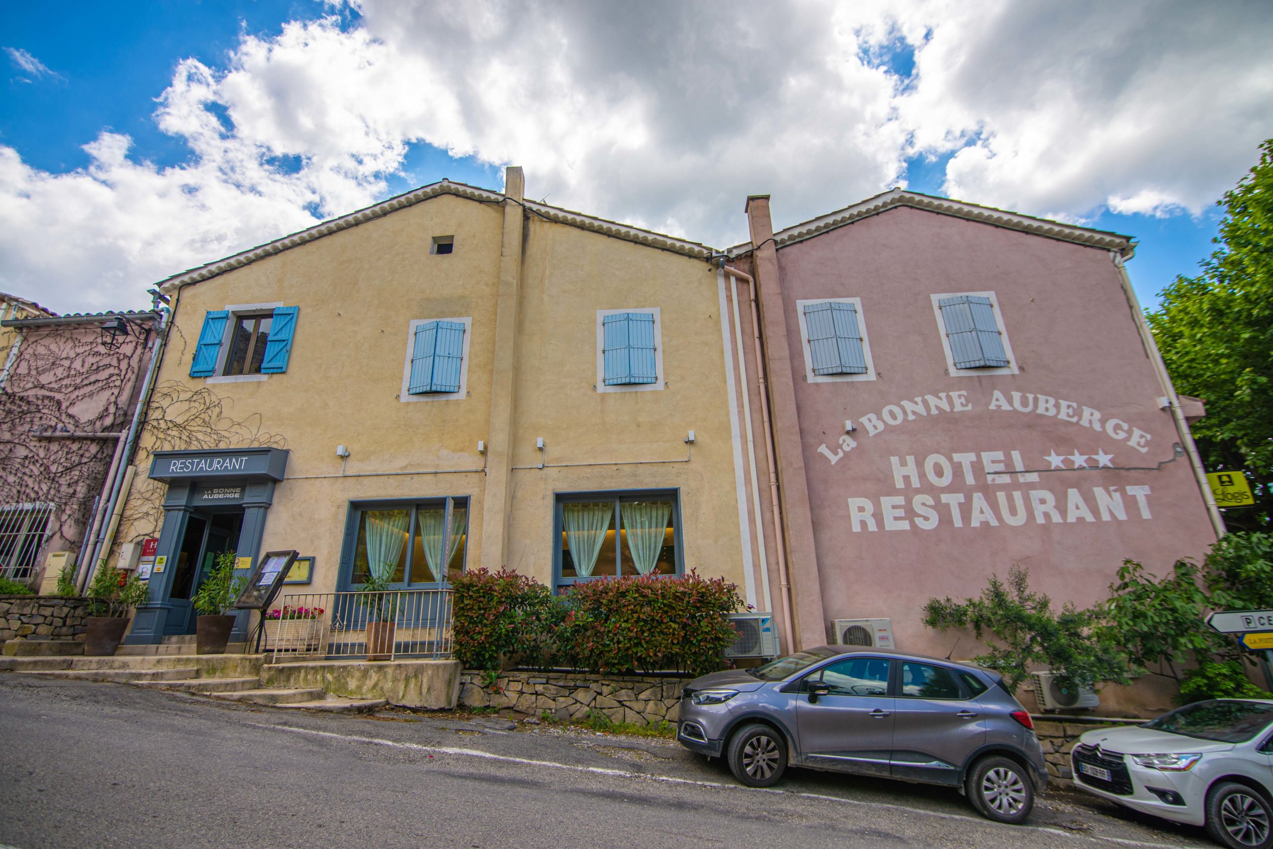 que faire en provence alpes cote d'azur alpes de haute provence plus beau village de France