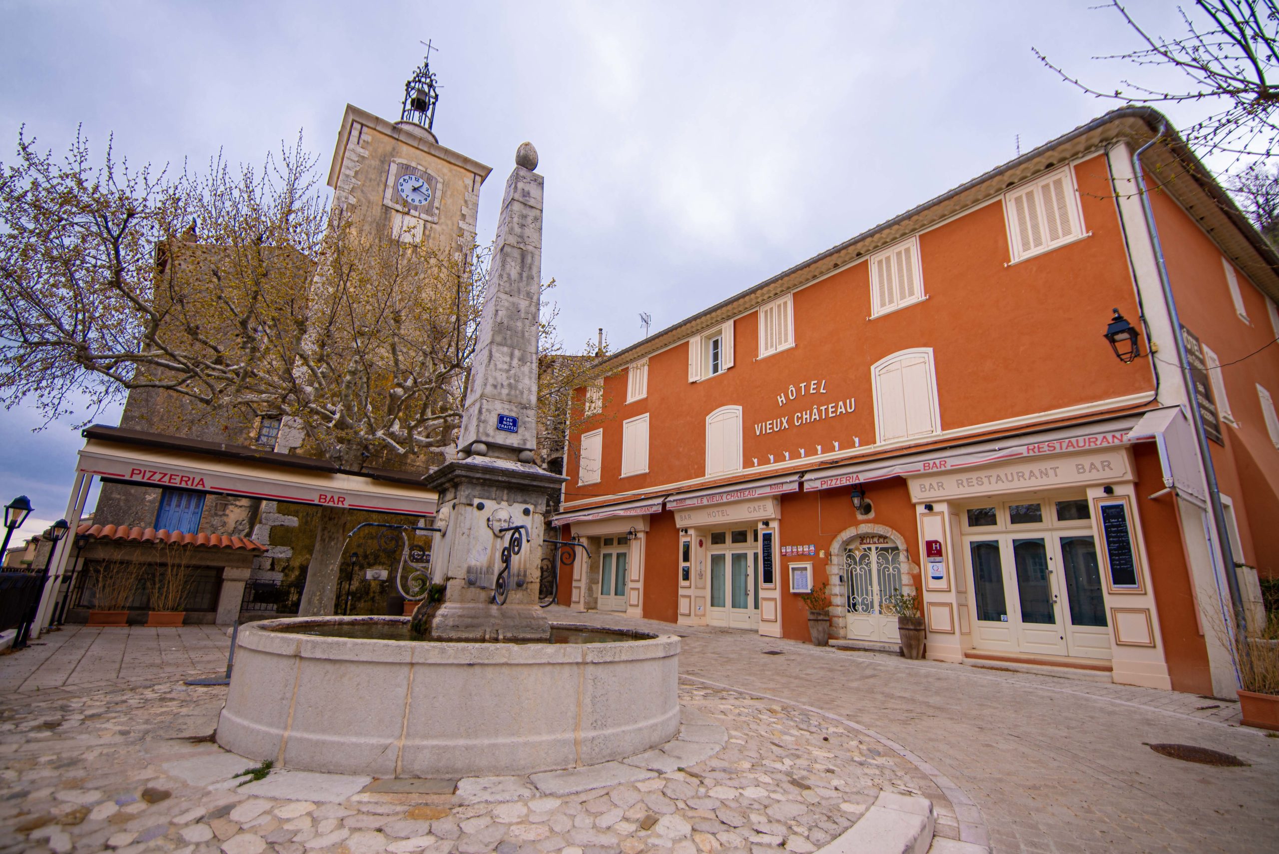 Aiguines que faire dans le VAR 83 que faire en provence alpes cote d'azur blog voyage